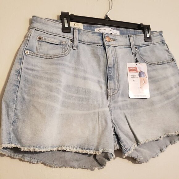 Levi's Strauss High Rise Shorts size 14 W32 NWT - Picture 2 of 9